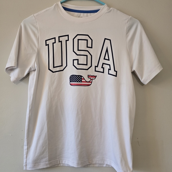 Vineyard Vines Other - Vineyard Vines Kids White USA Graphic Tee with Flag Whale
